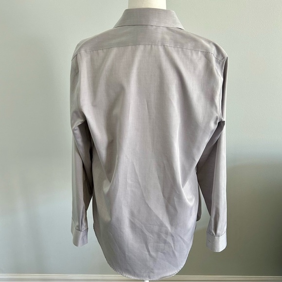 Calvin Klein Men’s Dress Shirt; Size 15 - 32/33; Slim Fit; Performance Non-Iron - Picture 3 of 7